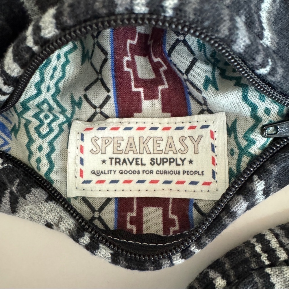 Speakeasy Travel Supply Hidden Pocket Infinity Scarf in Hutchinson Gray - Picture 3 of 5